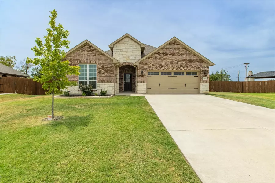 7302 Grant Lane, Greenville, TX 75402