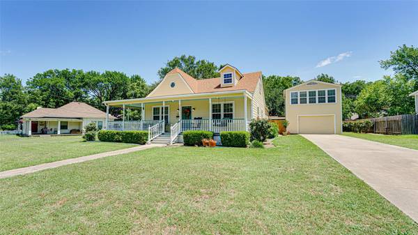 702 N Magnolia Avenue, Hubbard, TX 76648