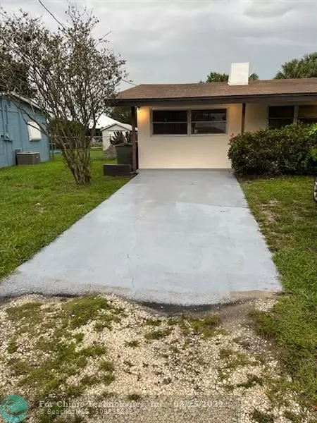 118 Garden Ave, Fort Pierce, FL 34982