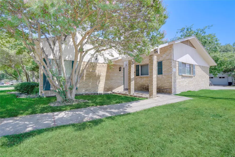 431 Bedford Drive, Richardson, TX 75080