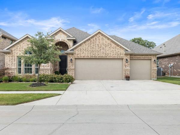 306 Traveller Street, Hickory Creek, TX 75065