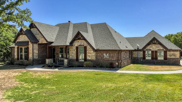 135 Treeline Court, Lipan, TX 76462