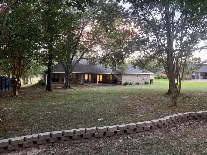 6112 Magnolia Woods Avenue, Shreveport, LA 71107