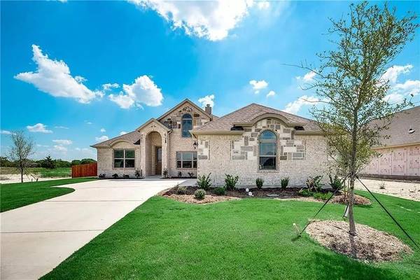 658 Roscoe Drive, Midlothian, TX 76065