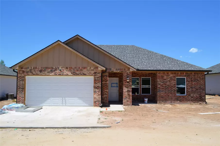 308 Hoover Drive, Mabank, TX 75147