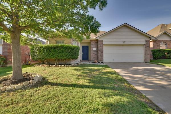 1056 Castle Top Drive, Haslet, TX 76052