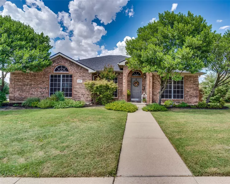 1711 Sage Drive, Midlothian, TX 76065