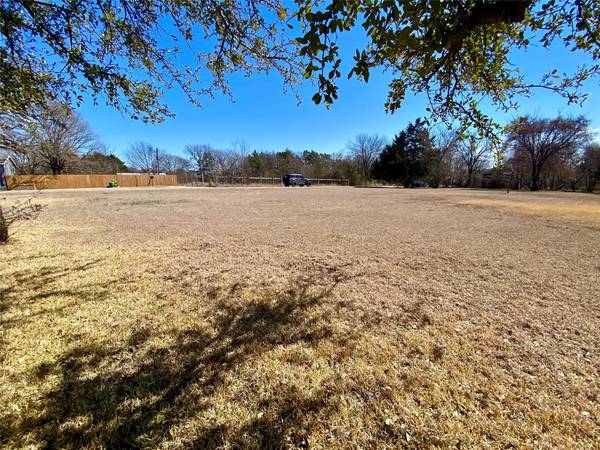 139 Shoshone Drive, Gordonville, TX 76245