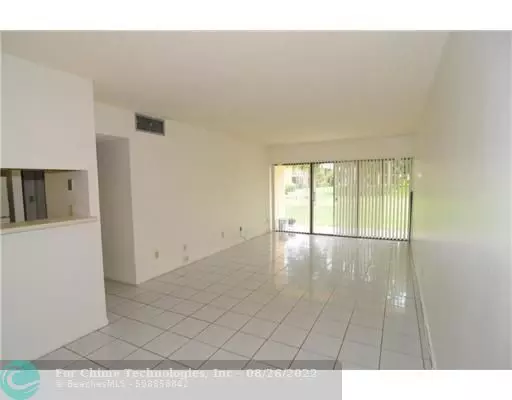 5911 Washington St  #102, Hollywood, FL 33023