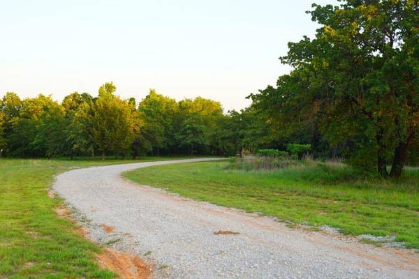 1635 Pleasant Hill Road,  Sunset,  TX 76270