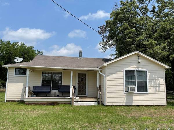 120 W Iowa, Van, TX 75790