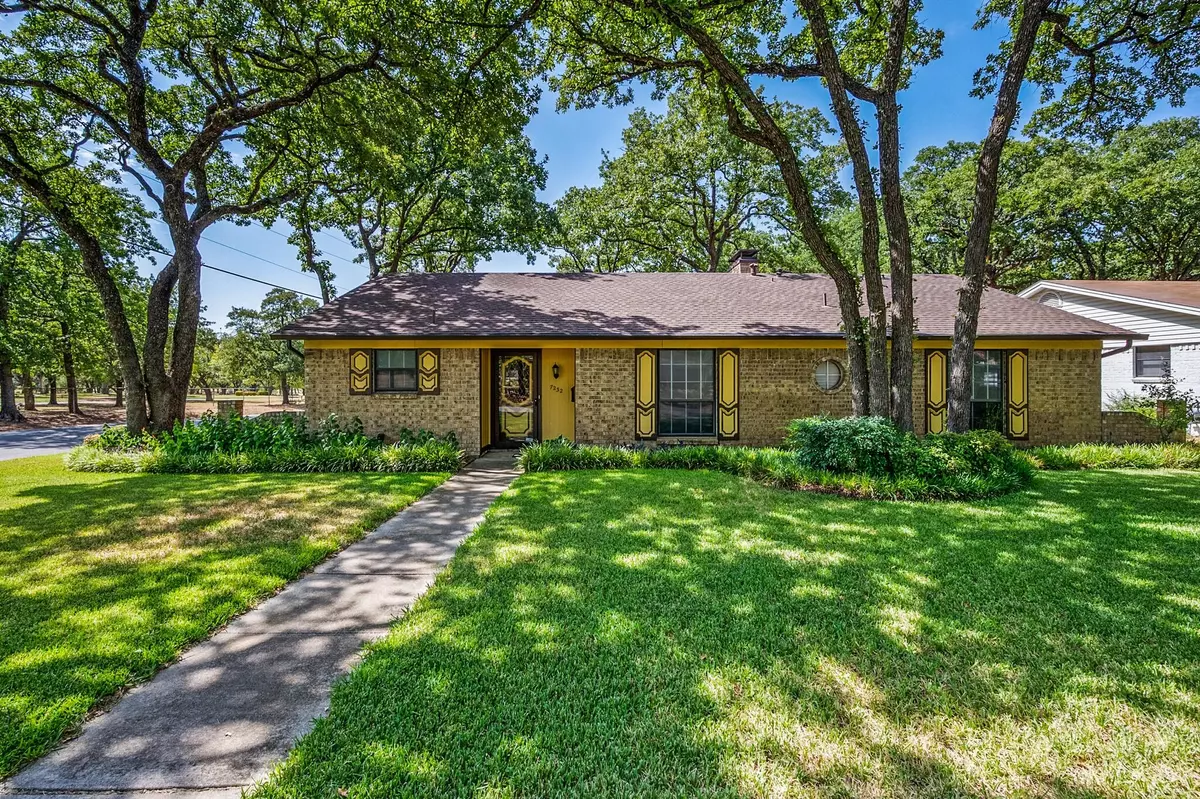 Fort Worth, TX 76112,7232 Routt Street