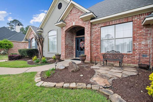 1131 Waters Edge Circle, Shreveport, LA 71106