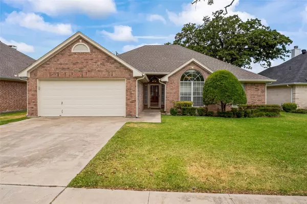 Arlington, TX 76013,320 Cecile Court