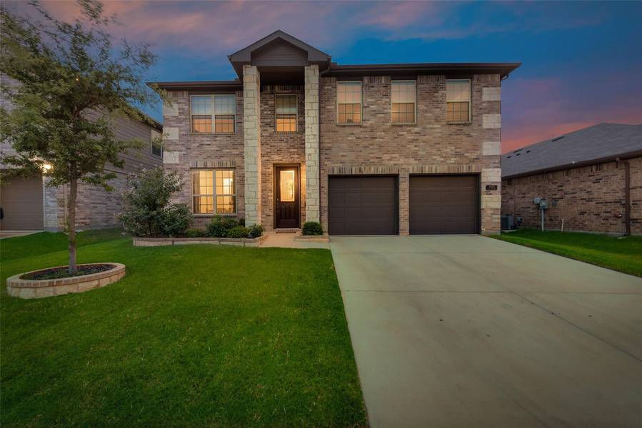 7605 Boat Wind Road, Fort Worth, TX 76179