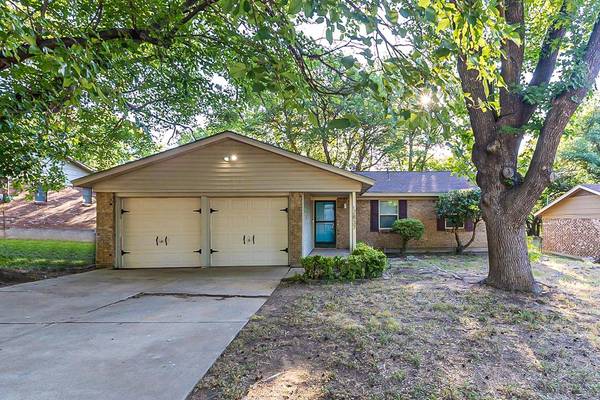 2837 Major Street,  Fort Worth,  TX 76112