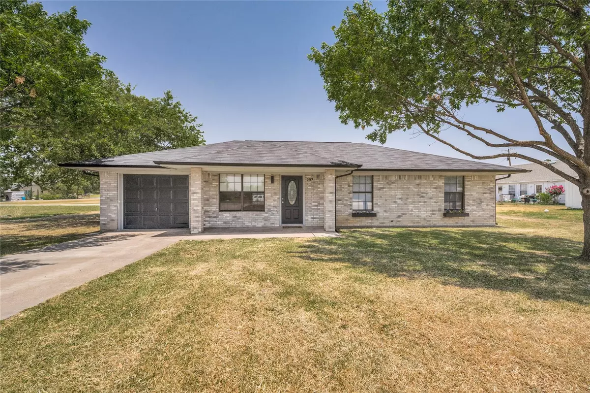 Gunter, TX 75058,202 W Mesquite Street