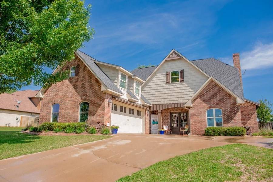 601 Abbey Road, Lindale, TX 75771