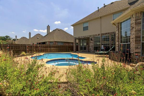 1702 Yarmouth Lane, Mansfield, TX 76063