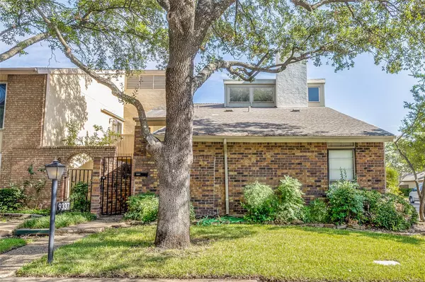 Dallas, TX 75243,9337 Chimney Sweep Lane