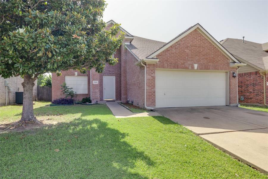 7809 Calgary Lane, Arlington, TX 76001