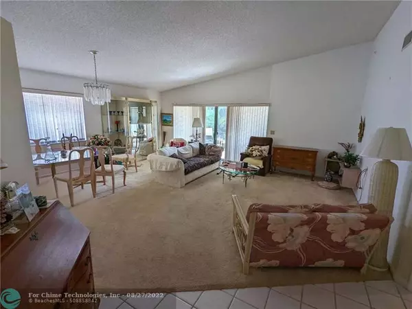 West Palm Beach, FL 33410,2575 La Cristal Cir