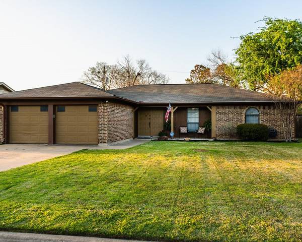 8417 Randy Drive, North Richland Hills, TX 76182