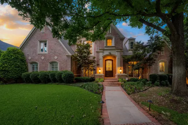 Colleyville, TX 76034,2402 CARLISLE Avenue