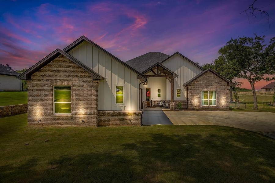 112 Wet Rock Road W, Boyd, TX 76023