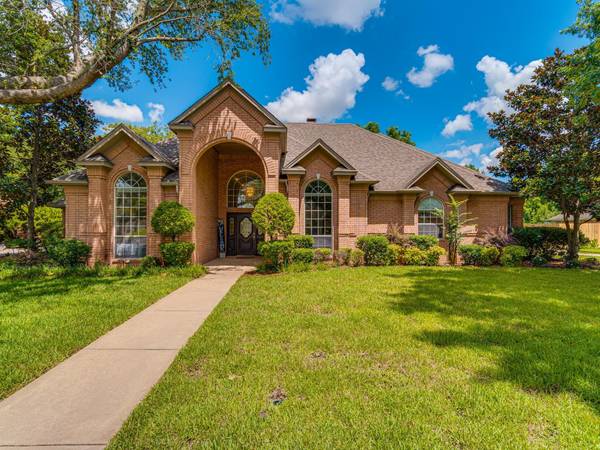 1201 Brook Lane, Cleburne, TX 76033