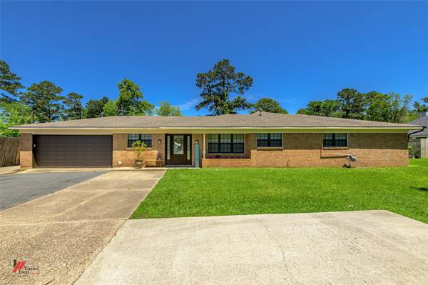 872 Flournoy Lucas Road, Shreveport, LA 71118