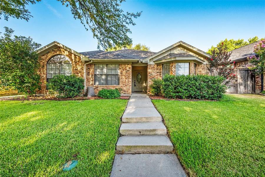 1109 Appleton Drive, Mansfield, TX 76063