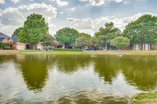 Addison, TX 75001,3792 Waterside Court