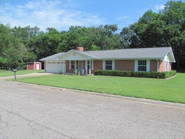 304 Sara Drive, Winnsboro, TX 75494