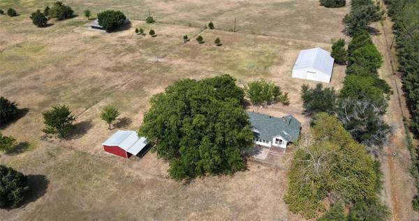 10585 County Road 2912, Eustace, TX 75124