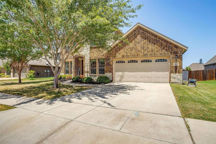 1160 Blue Sky Lane, Burleson, TX 76058