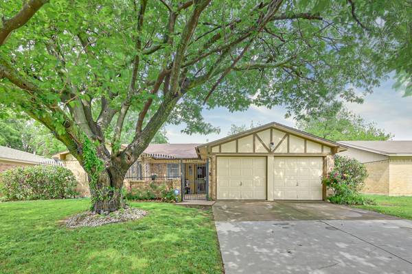 3610 Spring Meadows Drive, Arlington, TX 76014