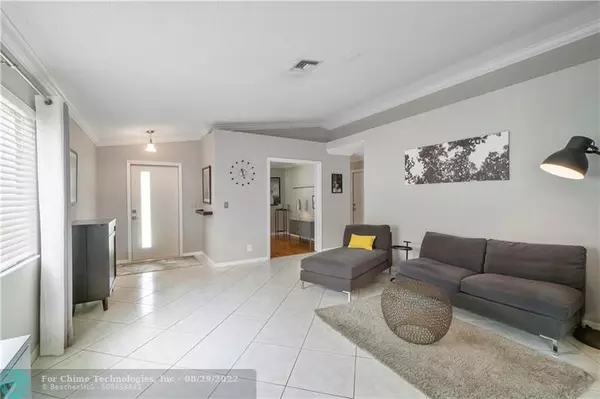 Deerfield Beach, FL 33442,1228 SW 46th Ter