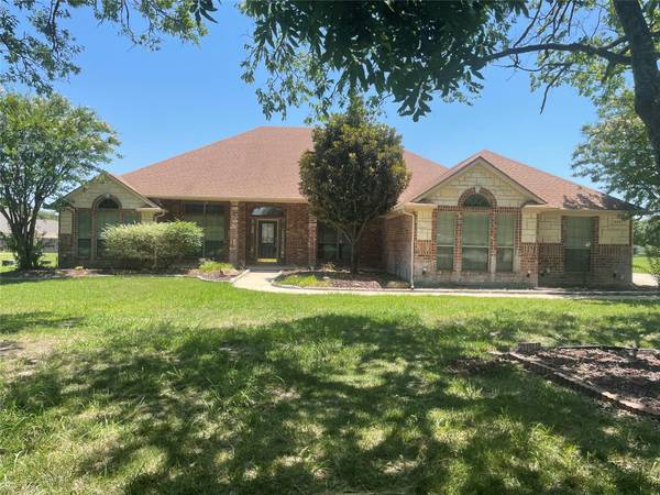 4021 Tortoise Lane, Fort Worth, TX 76135