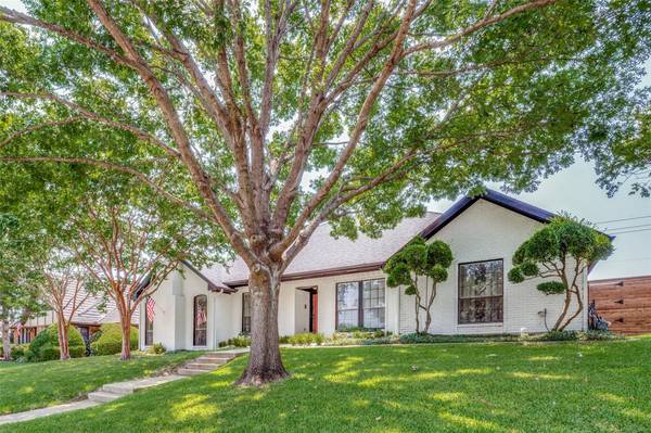 1205 Austrian Road, Grand Prairie, TX 75050