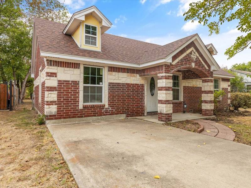 804 Clyde Street, White Settlement, TX 76108