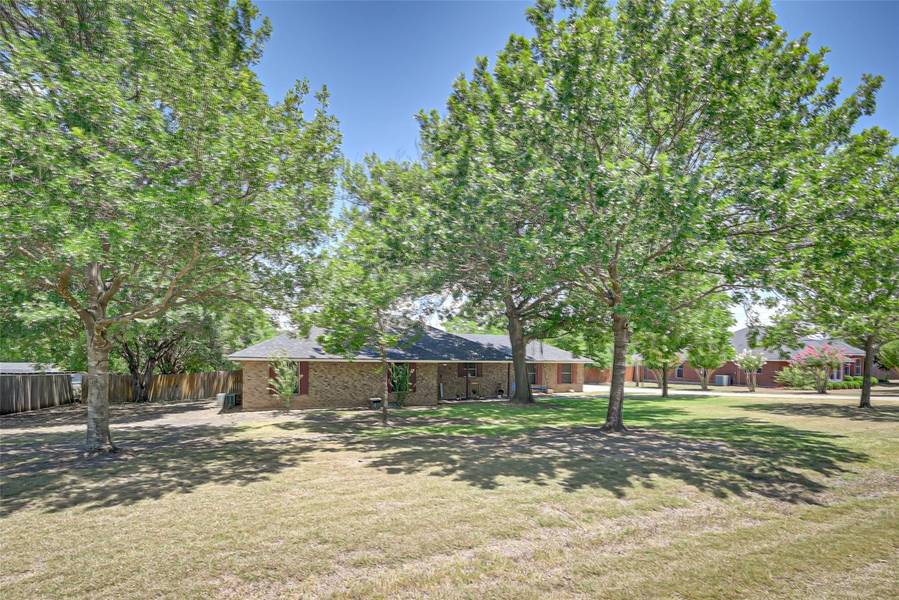 614 Buckboard Street, Ovilla, TX 75154