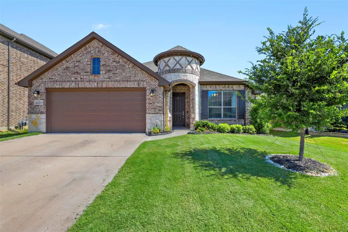 Fort Worth, TX 76179,6337 Red Cliff Drive