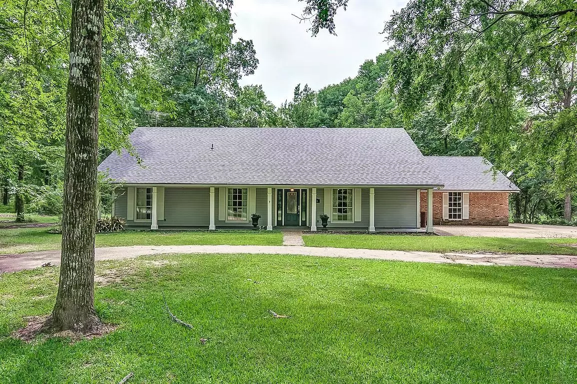 Benton, LA 71006,238 Clearview Lane