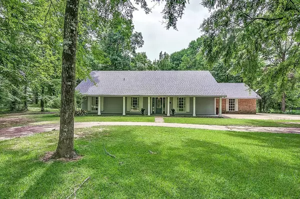 Benton, LA 71006,238 Clearview Lane