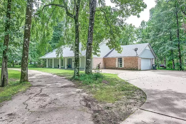 Benton, LA 71006,238 Clearview Lane