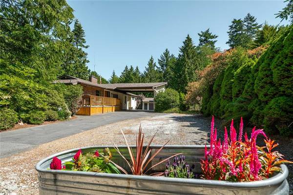 North Saanich, BC V8L 3X9,11650 Seabreeze Rd