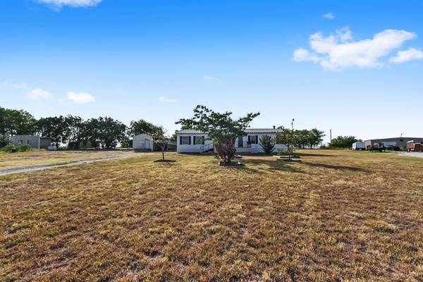 8716 Savannah Farms Court, Alvarado, TX 76009