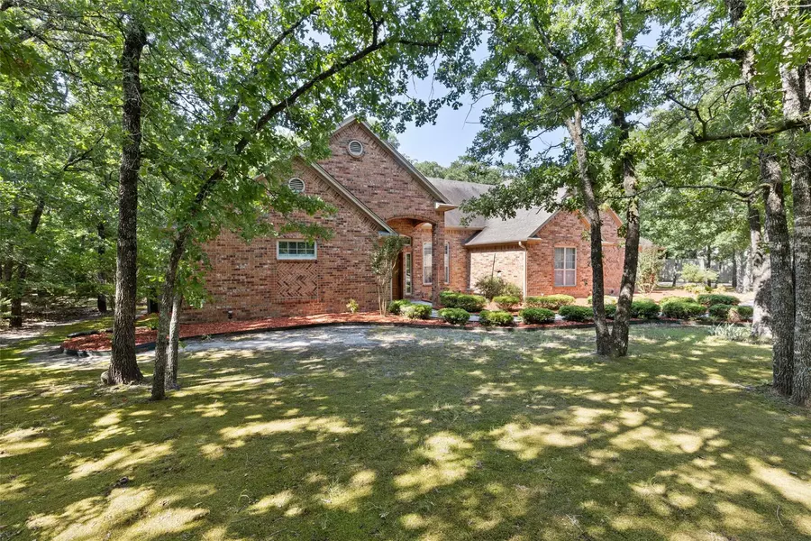 399 Ranchwood Drive, Greenville, TX 75402