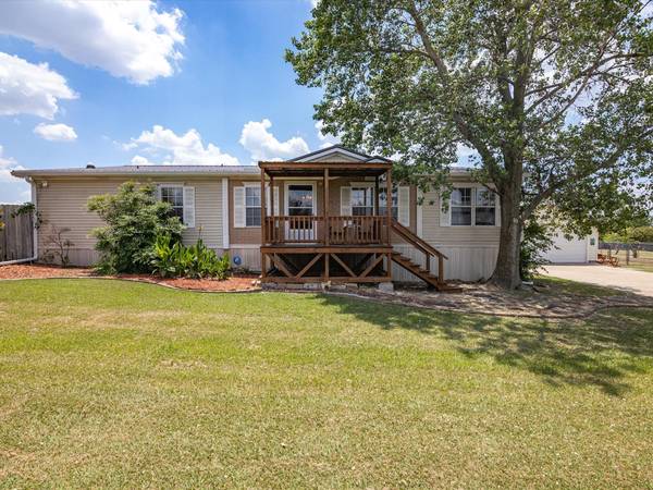 1104 Mourning Dove Street, Rhome, TX 76078